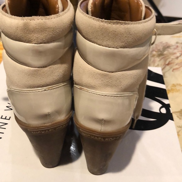 Michael Kors platform bootie laces and straps 💯 - Picture 2 of 4